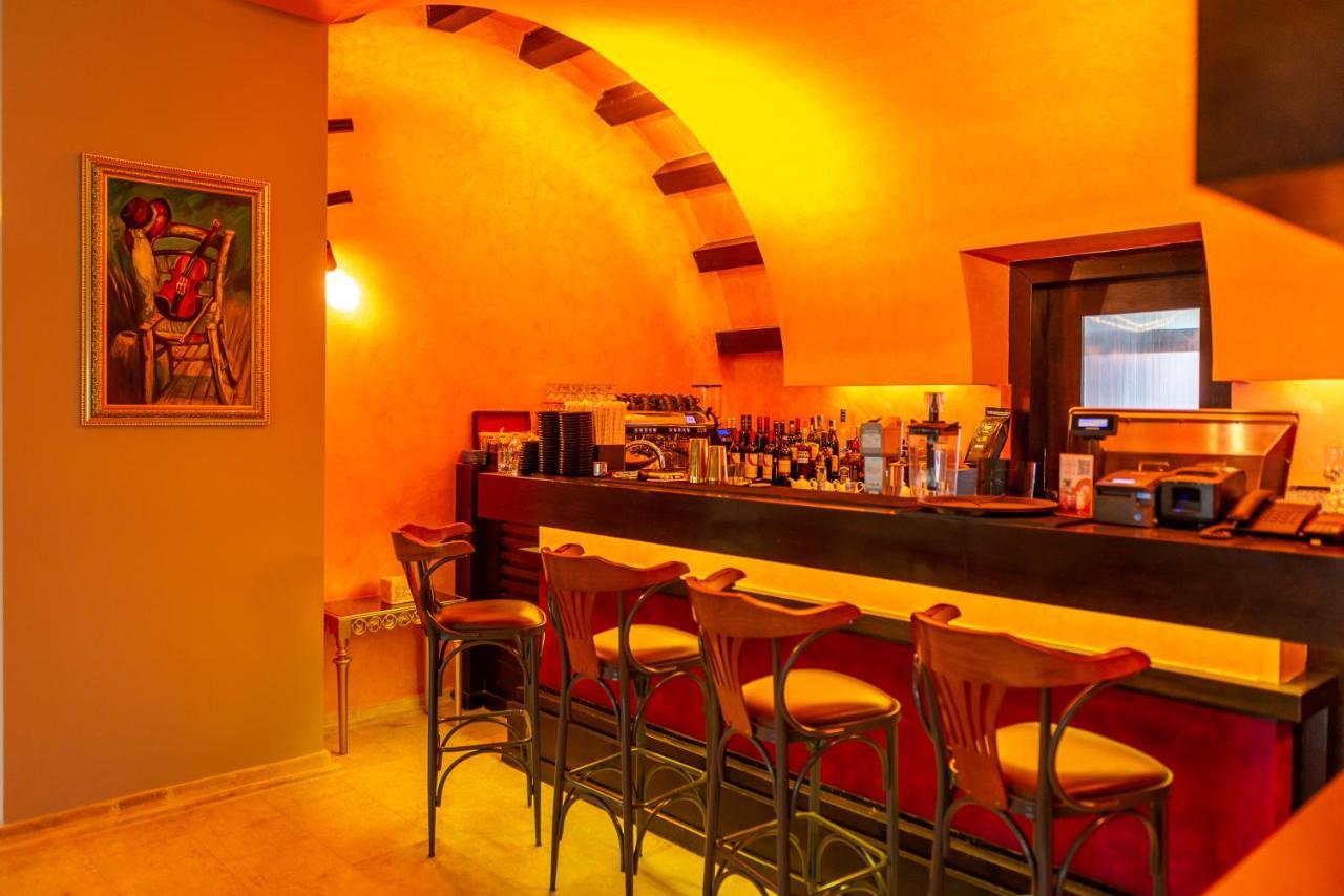 Phoenicia Express Hotel Boekarest Buitenkant foto